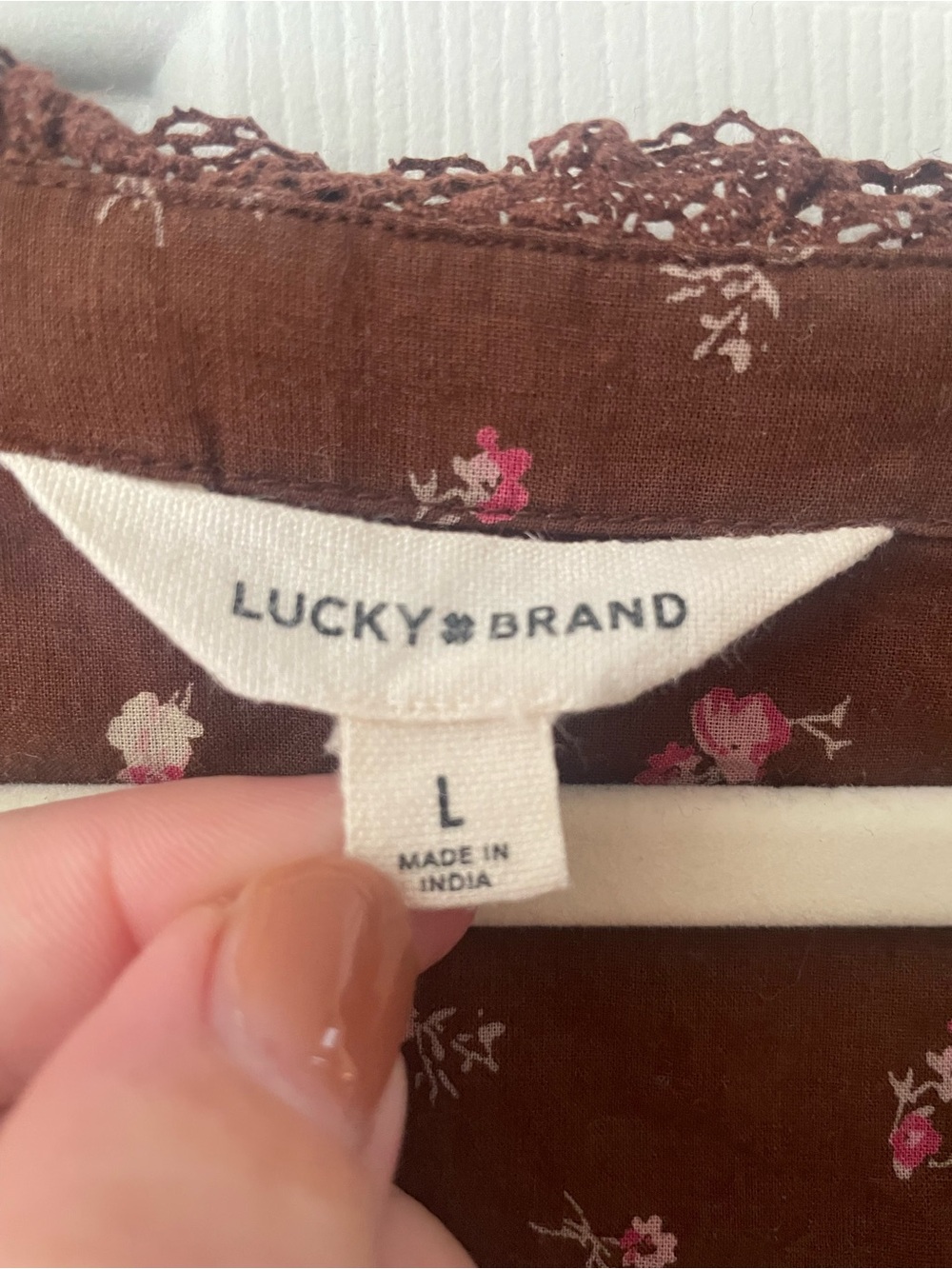 Lucky Brand 100% cotton romantic floral blouse - Picture 2 of 4